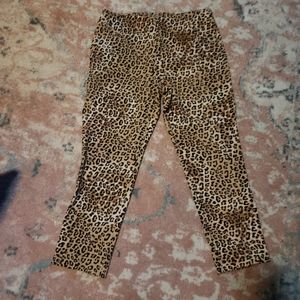 Juiliet slim leg chico leopard pant